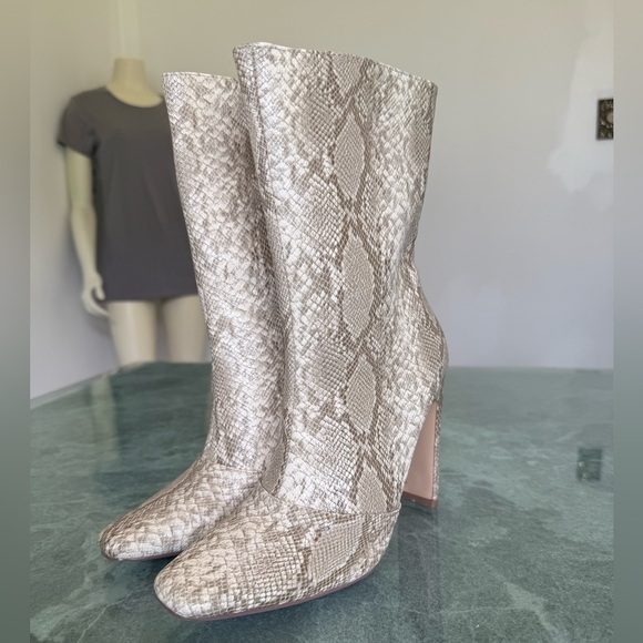 Snakeskin ankle boots booties - Fashion Nova (FN) - Picture 5 of 7